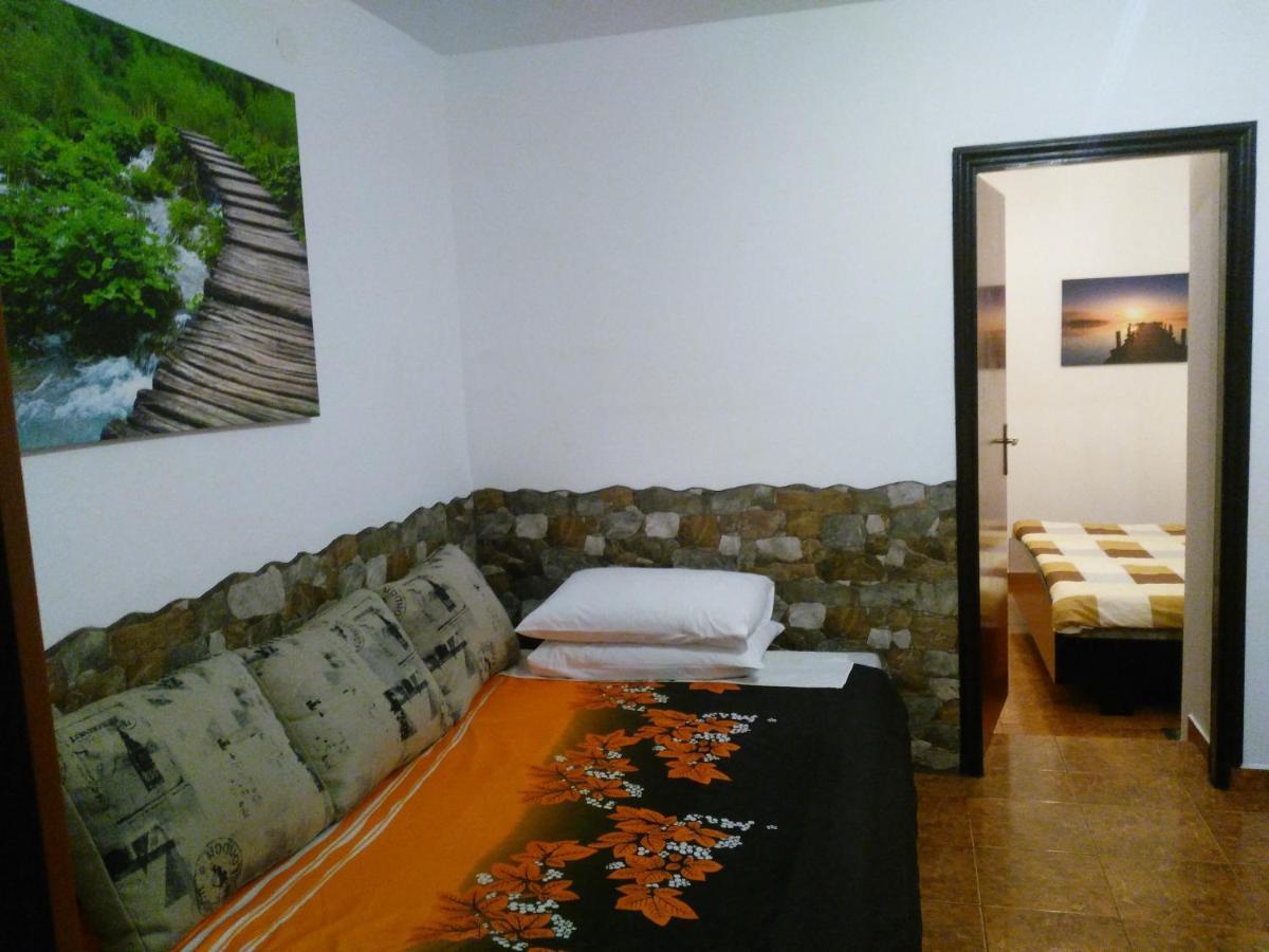 Villa Helena Pula Bagian luar foto