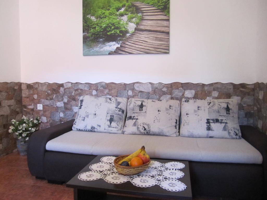 Villa Helena Pula Bagian luar foto